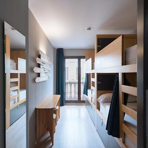 Dormitory Room Mixed